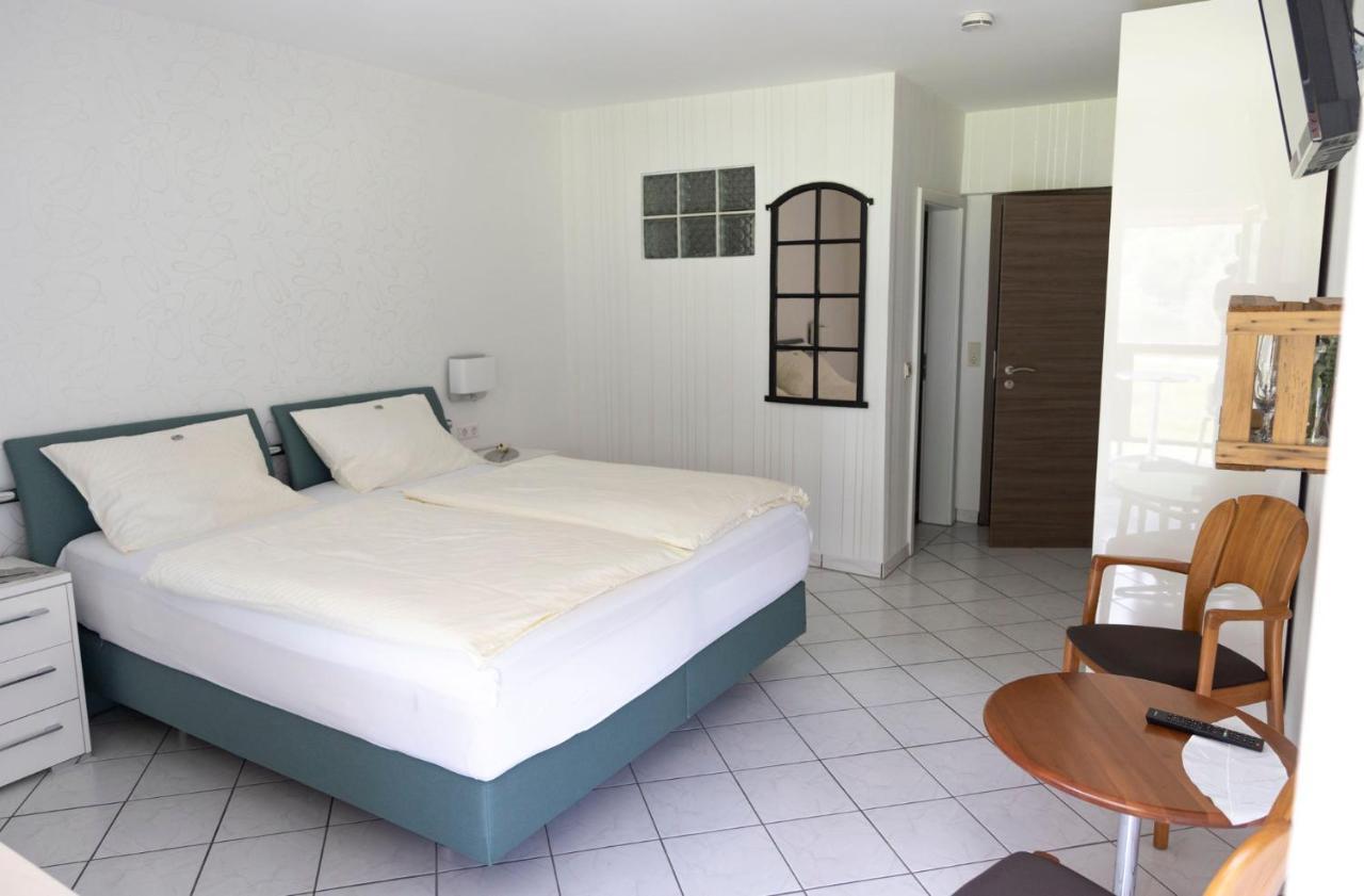 Weinhaus Henerichs Hotel Pommern Екстериор снимка
